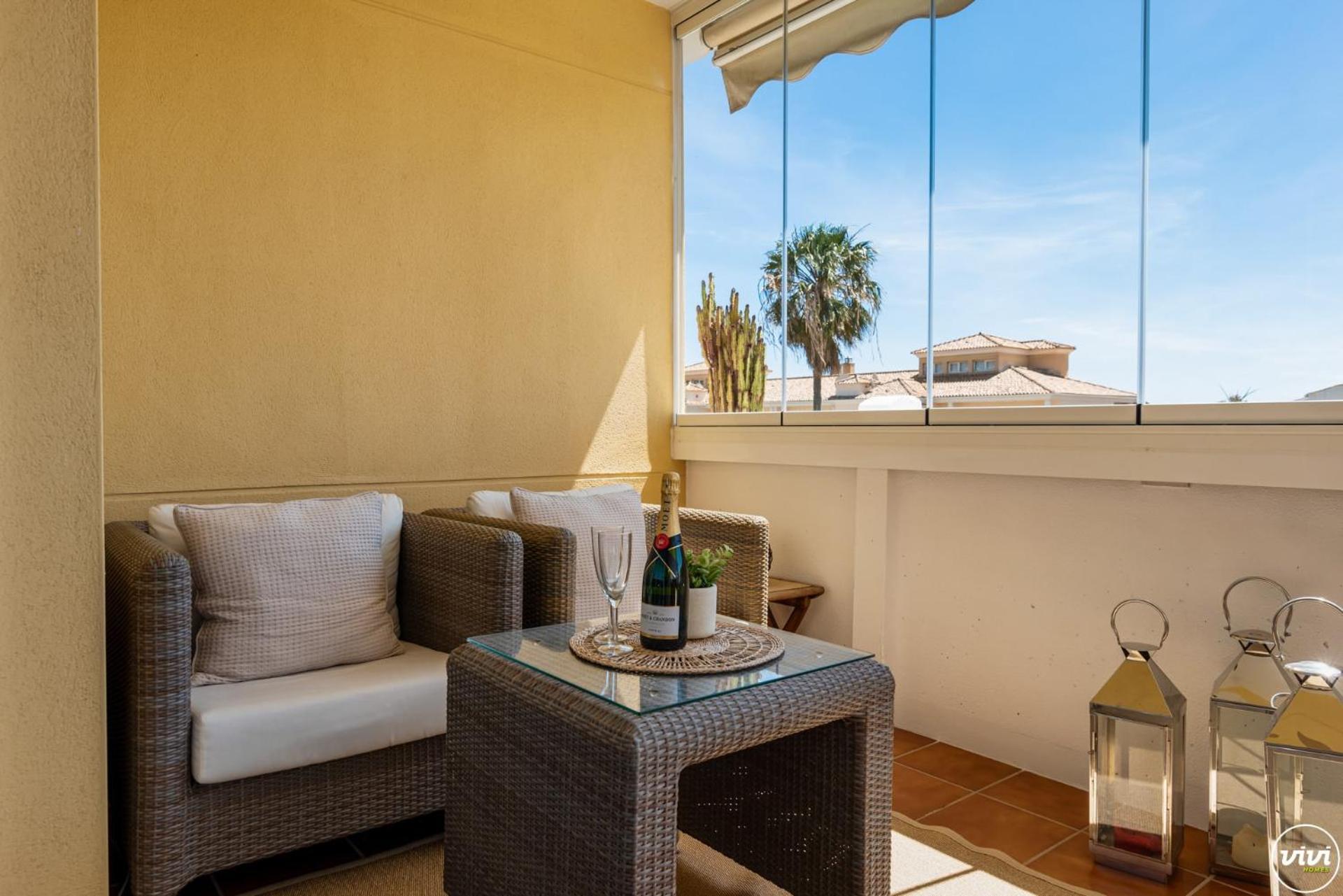 Vivi Homes - Rome Pool, Garden, Golf & Marbella