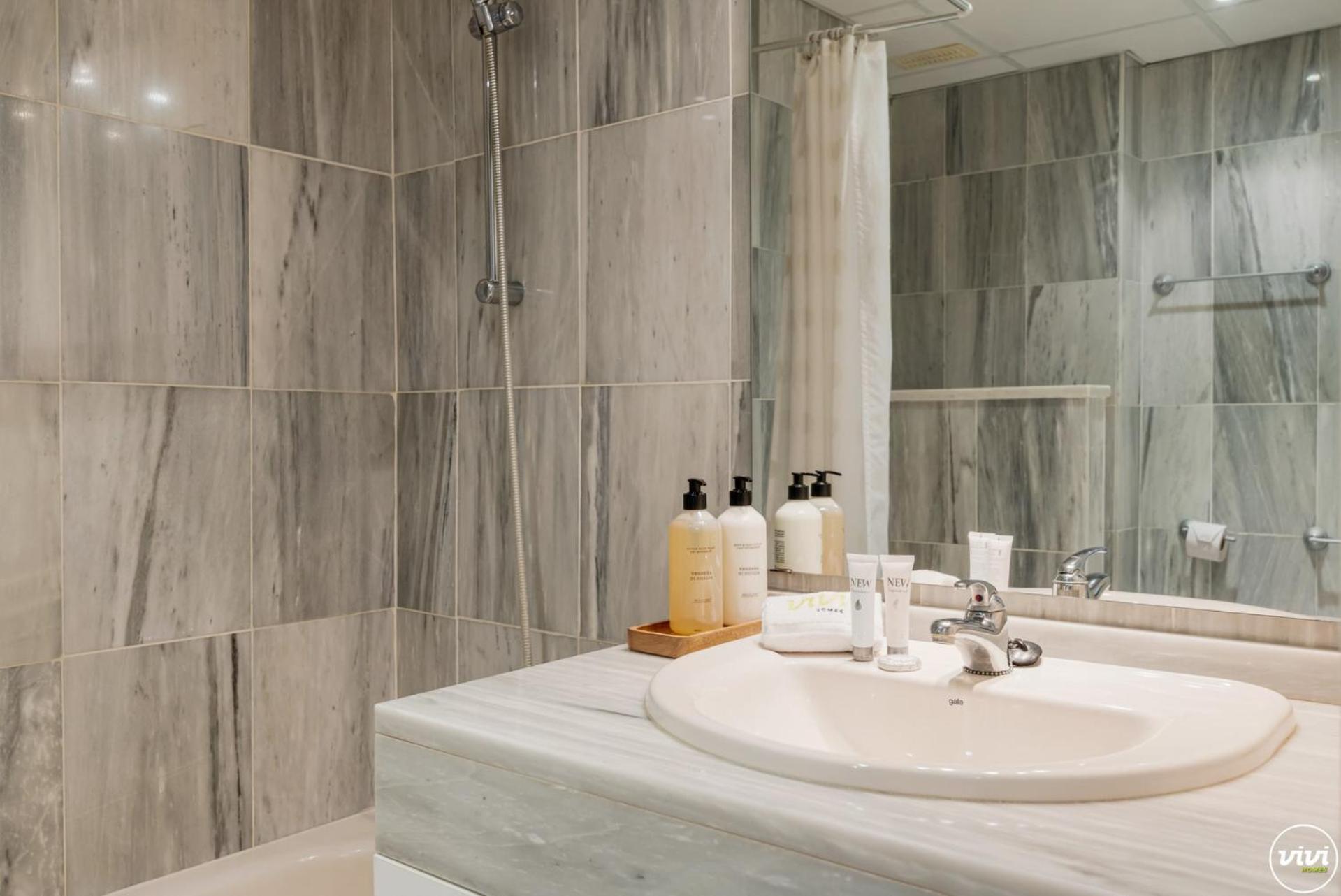 Vivi Homes - Rome Pool, Garden, Golf & Appartement *