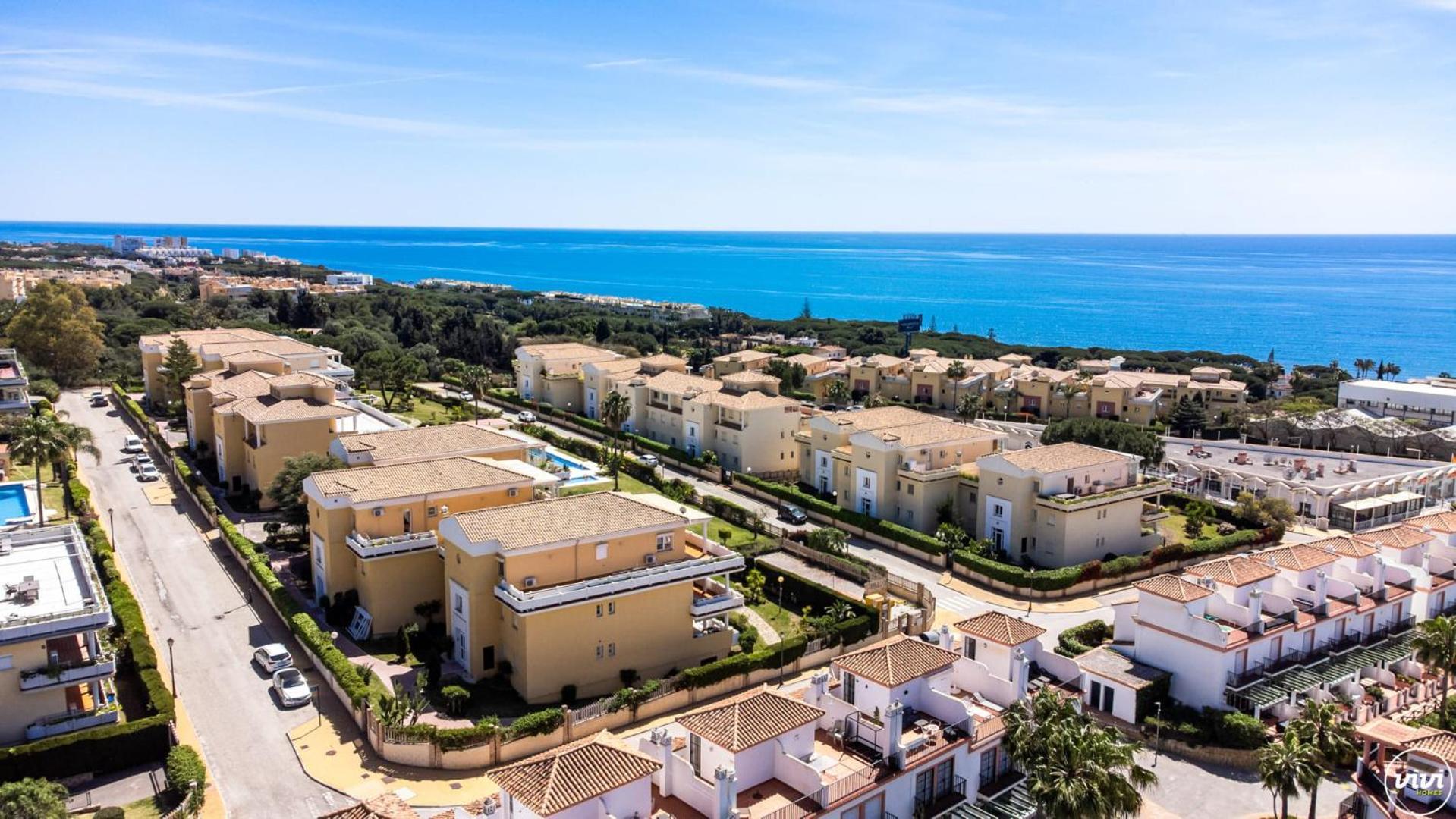 Appartement Vivi Homes - Rome Pool, Garden, Golf & Marbella