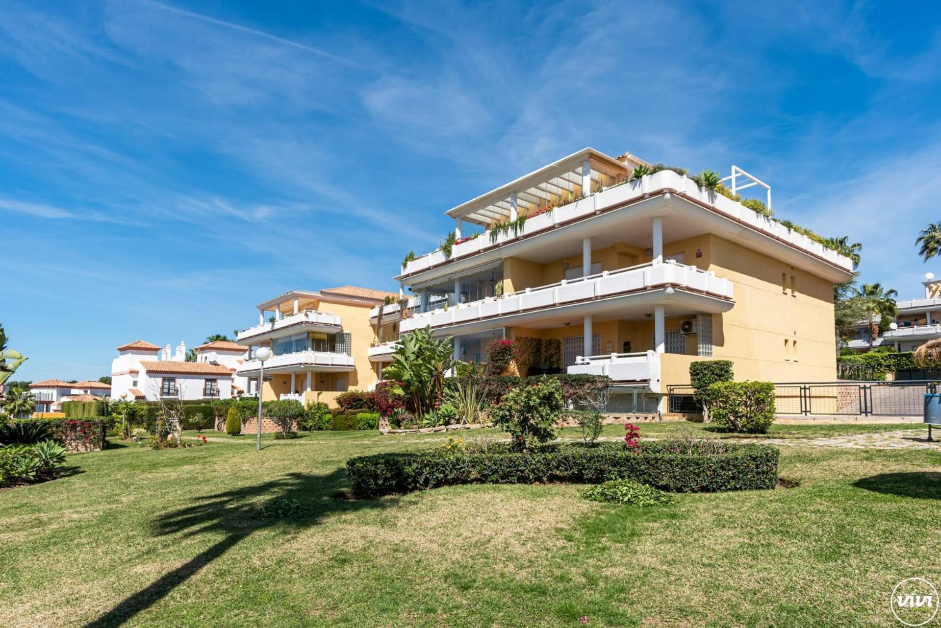 Vivi Homes - Rome Pool, Garden, Golf & * Marbella